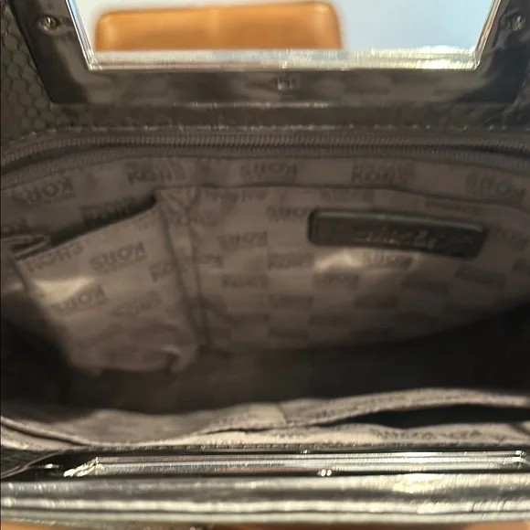 Michael Kors Silver Metallic Shoulder Bag - Picture 4 of 5